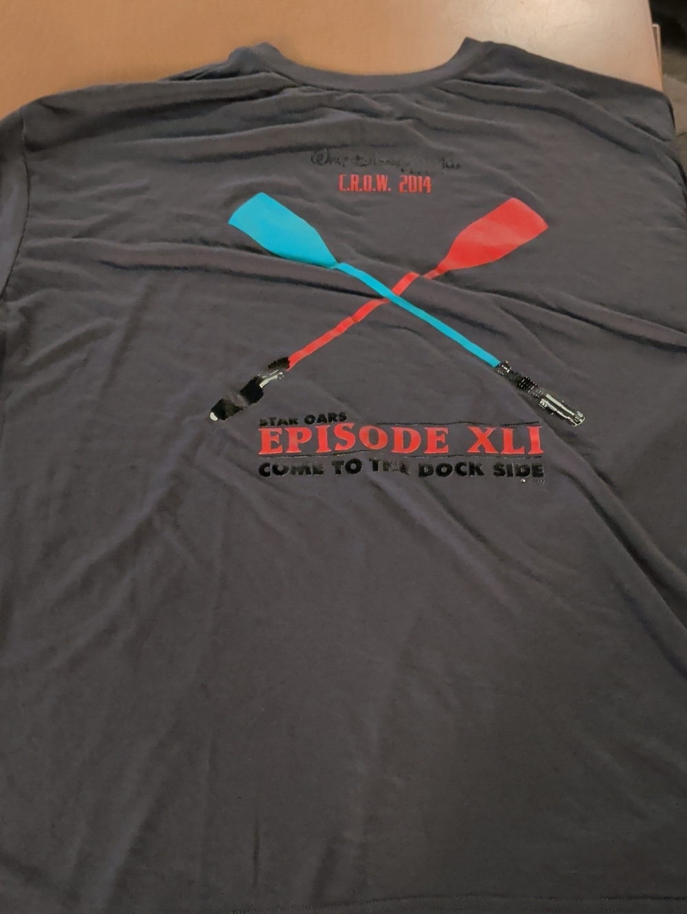 Men's Graphic Crew Neck Shirt - Dark Gray with Blue & Red Oar Design